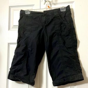 SO brand, black knee length shorts! Size 7!